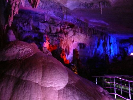 Карстовая пещера в Сатаплийском заповеднике
