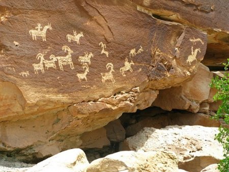 Национальный парк Арки наскальные рисунки древних людей