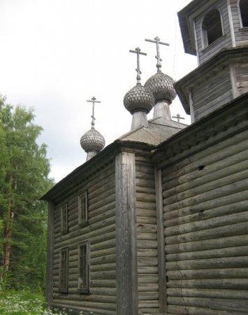 Старинная церковь