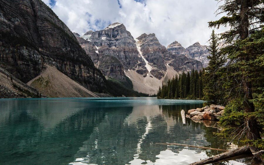 Парк Банф в Канаде: горы, озеро